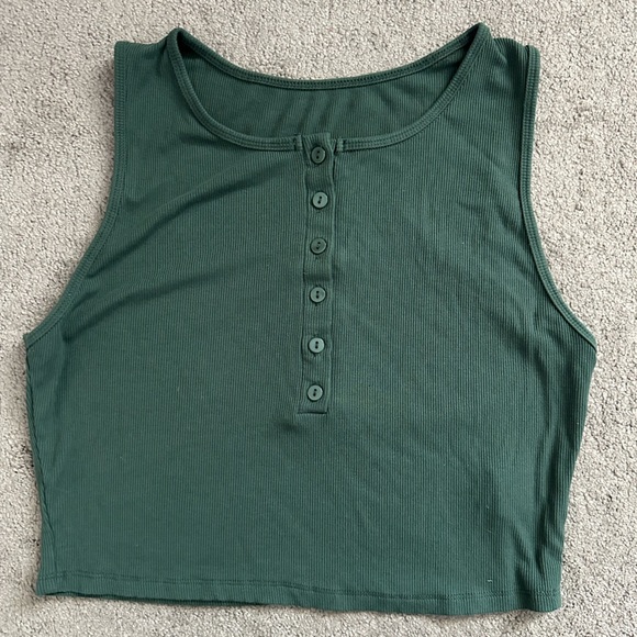 Halara Cropped Ribbed Henley Tank Green Size Large Stretch - Picture 1 of 4